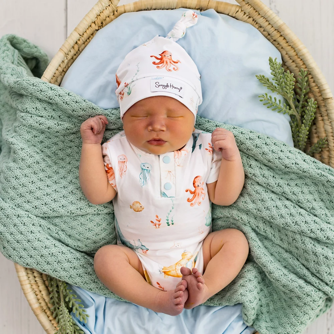Snuggle Hunny Short Sleeve Bodysuit - Little Subs