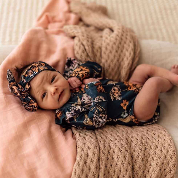 Snuggle Hunny Topknot - Belle