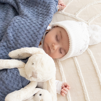 Snuggle Hunny - Personalised Knit Blanket | River Diamond