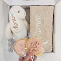 SAME-DAY Marshmallow Bunny & Oatmeal Diamond Knit Blanket Baby Hamper