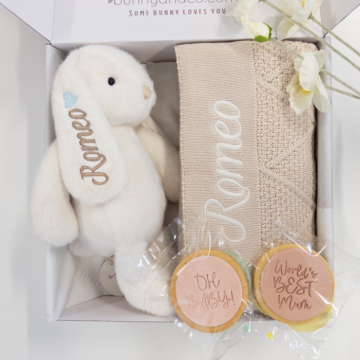 Personalised Marshmallow Bunny & Oatmeal Diamond Knit Blanket Baby Hamper