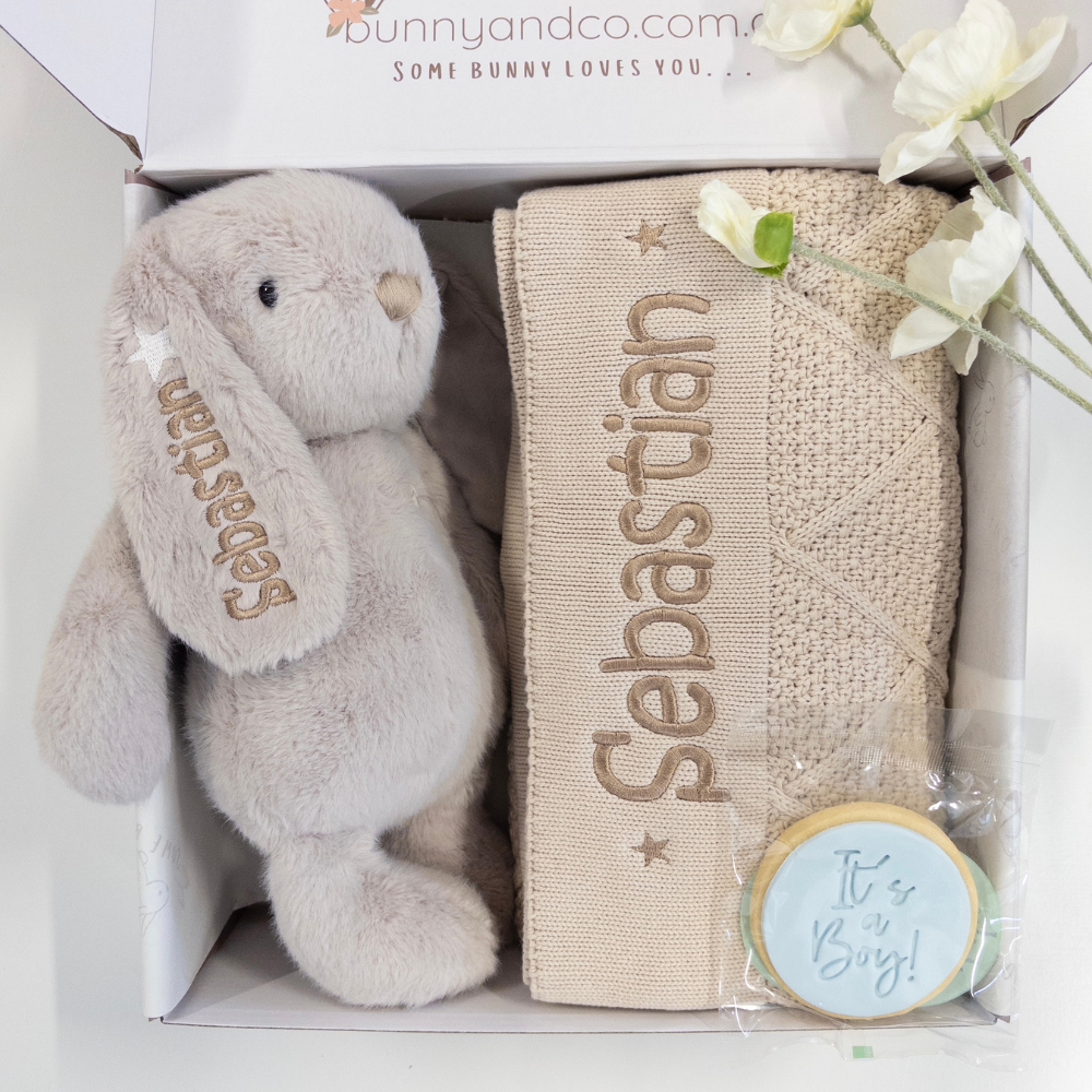 Personalised Beige Bunny & Oatmeal Diamond Knit Blanket Baby Hamper